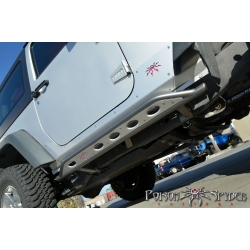 Osłony boczne montowane do ramy stalowe POISON SPYDER - Jeep Wrangler JK 07-10