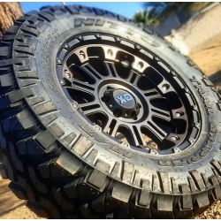 Felga Aluminiowa 9x18'' 5x127 ET0 XD 829 HOSS II Czarny/Brąz - Jeep Wrangler JK