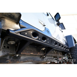 Osłony boczne montowane do ramy stalowe POISON SPYDER - Jeep Wrangler JK 07-10