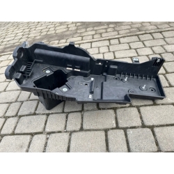 Podstawa pod akumlator  GLADIATOR 3.0 CRD WRANGLER 3.0 CRD 68275852AE